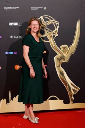 Schauspielerin Caroline Peters beim Kölner Emmy Cocktail 2022 anlässlich der 16. Kölner Jurysitzung des International Emmy auf Schloss Arff. Köln, 31.08.2022 NRW Deutschland *** Actress Caroline Peters at the Cologne Emmy Cocktail 2022 on the occasion of the 16 Cologne Jury Meeting of the International Emmy at Arff Castle Cologne, 31 08 2022 NRW Germany Copyright: xChristophxHardtx