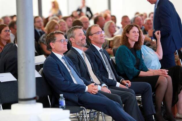 01-09-2022 Copenhagen Prince Frederik presides over the presentation of the Danish Business Award in connection with the Danish business anniversary in the Oksnehallen. The Dansk Erhverv prize is awarded to one or more companies that alone or jointly have demonstrated green action and thus support the green transition. The prize includes DKK 100,000. Winner 2022. VESTA Â  Copyright: xPPEx