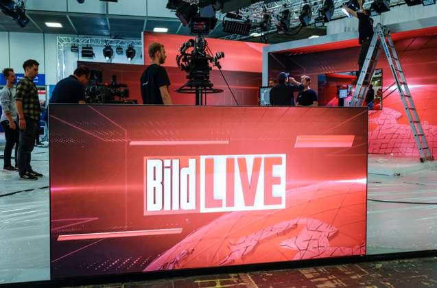 Bild LIVE Berlin, 02.09.2022 - Aufbau des Bild LIVE Studios auf der IFA. Berlin Berlin Deutschland *** Bild LIVE Berlin, 02 09 2022 Setup of the Bild LIVE studio at IFA Berlin Berlin Germany