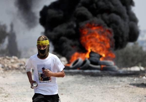 Bilder des Jahres 2022, News 09 September News Themen der Woche KW35 News Bilder des Tages Palestinian demonstrators clash with Israeli forces following a protest against the expropriation of Palestinian land by Israel in in the West Bank village of Kfar Qaddum near the Jewish settlement of Kedumim Palestinian demonstrators clash with Israeli forces following a protest against the expropriation of Palestinian land by Israel in in the West Bank village of Kfar Qaddum near the Jewish settlement of Kedumim on September 2, 2022. Photo by Stringer apaimages Nablus West Bank Palestinian Territory 020922_NABLUS_STR_00 (13) Copyright: xapaimagesxStringerx xapaimagesx