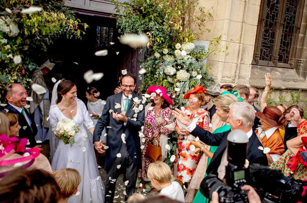 Entertainment Themen der Woche KW35 Entertainment Bilder des Tages 03-08-2022 Marriage Wedding of Count Charles-Henri d Udekem d Acoz, the younger brother of the Belgium Queen, and Caroline Philippe at Pont-L Eveque in France. Queen Mathilde and King Filip, Philippe Â  Copyright: xPPEx