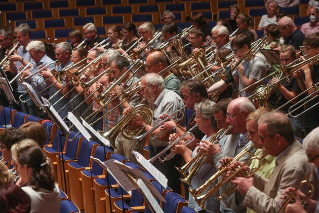 Abschlusskonzert in der Tonhalle im Rahmen des Kirchenmusikfests Rheinklang am 03.09.2022 in Duesseldorf. Rund 500 Teilnehmerinnen und Teilnehmer nahmen an Workshops fuer Blaeser, Choere, Orgel und Popularmusik teil waehrend des dreitaegigen Kirchenmusikfests Rheinklang der Evangelischen Kirche im Rheinland. (Siehe epd-Meldung vom 04.09.2022) Kirchenmusikfest Rheinklang der Evangelischen Kirche im Rheinland