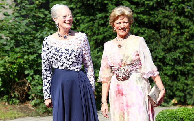 Samstag 18.06.2011, Kirchliche Hochzeit von Prinzessin Nathalie zu Sayn - Wittgenstein - Berleburg und Alexander Johannsmann in Bad Berleburg. Koenigin von Daenemark Margrethe II li. und Koenigin Anne - Marie von Griechenland re. *** Saturday 18 06 2011, Church wedding of Princess Nathalie zu Sayn Wittgenstein Berleburg and Alexander Johannsmann in Bad Berleburg Queen of Denmark Margrethe II li and Queen Anne Marie of Greece re