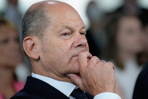 Empfang der Preistraeger des 57. Bundeswettbewerbs Jugend forscht durch den Bundeskanzler und die Bundesbildungsministerin Aktuell, 06.09.2022, Berlin, Bundeskanzler Olaf Scholz im Portrait beim Empfang der Preistraegerinnen und Preistraeger fuer den 57. Bundeswettbewerb Jugend forscht im Bundeskanzleramt Berlin Berlin Deutschland
