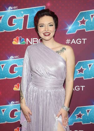 6 September 2022 - Pasadena, California - Aubrey Burchell. Red Carpet For America s Got Talent Season 17 Live Show held at the Sheraton Pasadena in Pasadena. Photo Credit: AdMedia 283782 2022-09-06 CA Pasadena Etats-Unis  Copyright: xAdMediax STAR_283782_037