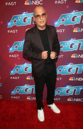 6 September 2022 - Pasadena, California - Howie Mandel. Red Carpet For America s Got Talent Season 17 Live Show held at the Sheraton Pasadena in Pasadena. Pasadena USA - ZUMAa123 20220906_zaa_a123_058 Copyright: xFSx