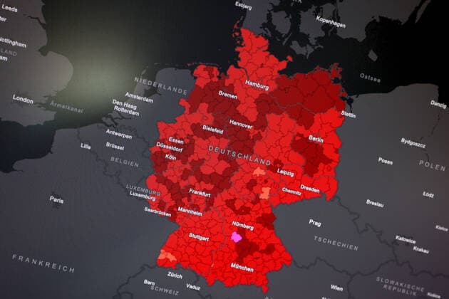 Dashboard des RKI, die 7-Tage-Inzidenz liegt nun bei 217,2 7-Tage-Inzidenz, Dashboard des RKI auf einem Monitor am 07.09.2022 in Siegen Deutschland.