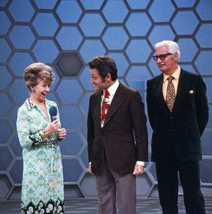 Dalli Dalli Dalli Dalli, Spielshow, Deutschland 1971 - 1986, Sendung vom 4. November 1971, Moderator Hans Rosenthal zwischen Inge Meysel und Friedrich Schönfelder von der Mannschaft Theater ., Deutschland Copyright: ArthurxGrimm UnitedArchives82008149 EDITORIAL USE ONLY