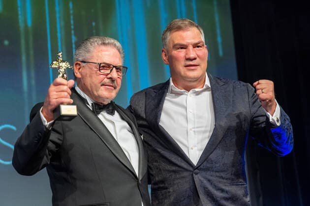 20220904 HERQUL GERMAN BOXING AWARDS BERLIN, GERMANY - SEPTEMBER 4 2022 : Peter Hanraths, Dariusz Michalczewski at - HERQUL GERMAN BOXING AWARDS on September 4, 2022 in Berlin, . Berlin Berlin Germany