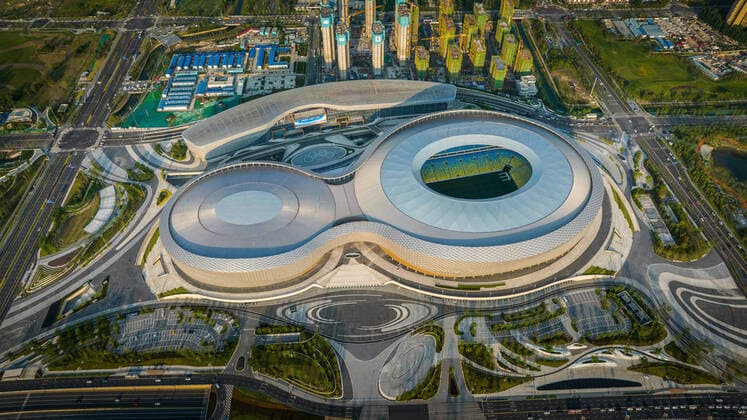 Creative Highlights World Chengdu phoenix mountain sports park China, 01 05 2022, Copyright: xViewxStockx, 366-0003016.jpg, Sichuan, chengdu, phoenix mountain sports park, sports park, park, architecture, modern architecture, court, football field, in June 2022, the 31st, summer universiade, in 2023, the 18th, the Asian cup, aerial, drones, streets, roads Copyright: xViewxStockx