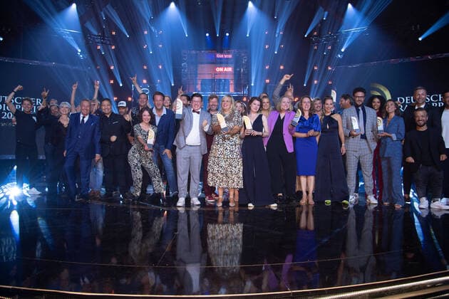 Entertainment Themen der Woche KW36 Schlussbild mit allen Preistraegern, Verleihung des Deutschen Radiopreises 2022 in Hamburg am 08.09.2022, *** Final picture with all award winners, award ceremony of the German Radio Award 2022 in Hamburg on 08 09 2022,