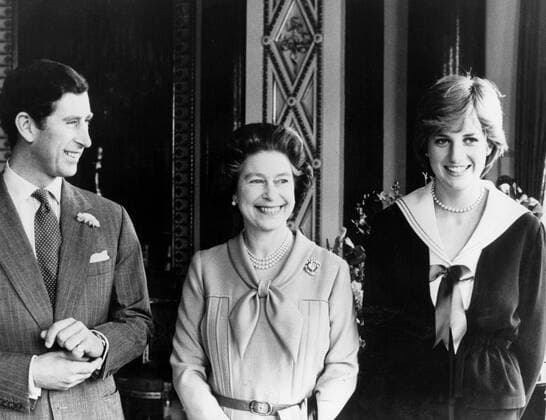 Mar 27, 1981 - London, England, United Kingdom - PRINCE CHARLES, left, and DIANA SPENCER, right, announce engagement and set date for wedding ceremony. QUEEN ELIZABETH, center, approves marriage through Privy Council at Buckingham Palace.. London United Kingdom - ZUMAk09_ 19810327_sha_k09_797 Copyright: xKeystonexPressxAgencyx