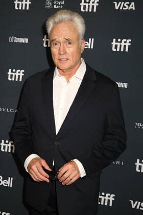 47eme Festival International du Film de Toronto. 47th Toronto International Film Festival. Red carpet of « The handmaid s tale ». Bradley Whitford. 283844 2022-09-08 Toronto Canada  Copyright: xIsabellexVautierx xStarfacex STAR_283844_016