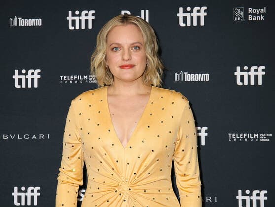 47eme Festival International du Film de Toronto. 47th Toronto International Film Festival. Red carpet of « The handmaid s tale ». Elisabeth Moss. 283844 2022-09-08 Toronto Canada  Copyright: xIsabellexVautierx xStarfacex STAR_283844_147