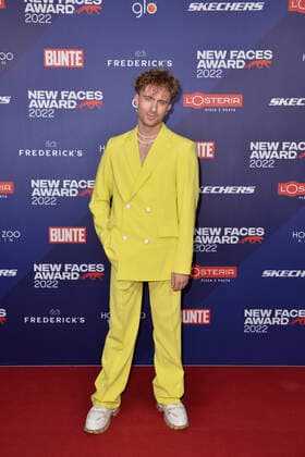 Felix Nieder beim Bunte New Faces Award STYLE in Berlin 08.09.2022