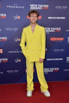 Felix Nieder beim Bunte New Faces Award STYLE in Berlin 08.09.2022