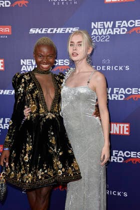 Noella Mbomba und Luca Lorenz beim Bunte New Faces Award STYLE in Berlin 08.09.2022