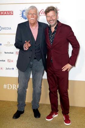 Carlo von Tiedemann und Thorsten Schorn bei der Verleihung des Deutschen Radiopreises 2022 im Schuppen 52. Hamburg, 08.09.2022