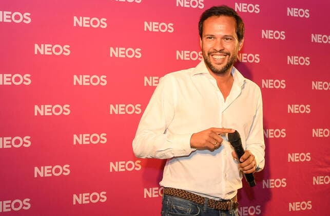 Innsbruck 08.09.2022, Landestheater, Innsbruck, AUT, Tiroler Landtagswahlen 2022, NEOS Tirol, Medientermin zum Thema NEOS können Wahlkampfauftakt zur bevorstehen Tiroler Landtagswahl 2022, im Bild Gastredner Martin Hagen (PDP Bayern ) during a Media appointment on the subject of NEOS can kick off election campaign of the Tyrolean NEOS Party before the state elections in Tyrol at the Landestheater in Innsbruck, Austria on 2022 09 08. Expa *** Innsbruck 08 09 2022, Landestheater, Innsbruck, AUT, Tyrolean state elections 2022, NEOS Tirol, Media appointment on the subject of NEOS can kick off election campaign of the Tyrolean NEOS Party before the upcoming Tyrolean state elections 2022, in picture guest speaker Martin Hagen PDP Bayern d  EP_spi
