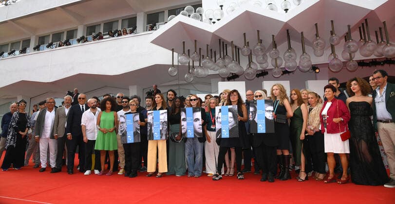 September 9, 2022, VENICE, ITALY: President of the Venezia 79 International Jury, US actress Julianne Moore (C), member of the Orizzonti competition jury, Italian director Laura Bispuri (2ndL), member of the Venezia 79 International Jury, French director Audrey Diwan (3rdL), British director Sally Potter (2ndR), President of the Orizzonti competition jury, Spanish director Isabel Coixet (3rdR) hold on September 9, 2022 posters showing (From L) Iranian filmmaker Mohamed al-Ahmed, Myanmar filmmaker Ma Aeint, Iranian director Jafar Panahi, Turkish journalist and producer Cigdem Mater and Iranian filmmaker Mohammad Rasoulof, as fellow jury members join them, asking for their release, during during the 79th annual Venice International Film Festi - ZUMAa110 20220909_zaf_a110_082 Copyright: xClaudioxOnoratix