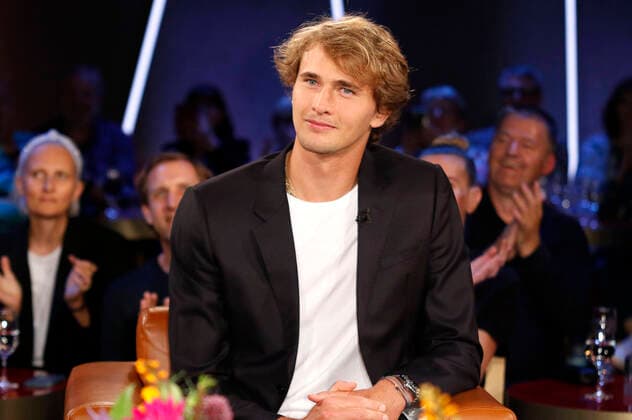 Entertainment Themen der Woche KW36 Alexander Zverev bei der Aufzeichnung der NDR Talk Show im NDR Fernsehstudio Lokstedt. Hamburg, 09.09.2022 *** Alexander Zverev at the recording of the NDR Talk Show in the NDR television studio Lokstedt Hamburg, 09 09 2022 Foto:xC.xTamckex xFuturexImage