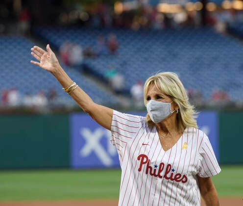 Entertainment Themen der Woche KW36 September 9, 2022, Philadelphia, Pennsylvania, U.S: September 9, 2022, Philadelphia PA- FLOTUS, JILL BIDEN, as part of the Cancer Moonshot joined members of the Philadelphia Phillies in honoring pediatric cancer patients at the Phillies sixth annual Childhood Cancer Awareness Night at Citizens Bank Park in Philadelphia, Pennsylvania Philadelphia U.S. - ZUMArf1_ 1014557605st Copyright: xRickyxFitchettx
