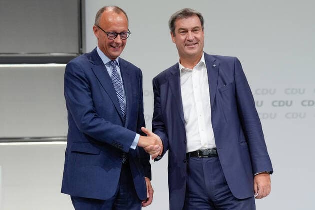 News Themen der Woche KW36 35. Bundesparteitag der CDU Aktuell, 10.09.2022, Hannover, Friedrich Merz Vorsitzender der CDU gemeinsam mit Markus Soeder dem bayrische Ministerpraesident und Vorsitzender der CSU beim 35. Parteitag der CDU Deutschlands in der Messe Hannover Hannover Niedersachsen Deutschland *** 35 Federal Party Congress of the CDU Current, 10 09 2022, Hanover, Friedrich Merz Chairman of the CDU together with Markus Soeder the Bavarian State Premier and Chairman of the CSU at the 35 Party Congress of the CDU of Germany in the Hanover Fair Hanover Lower Saxony Germany