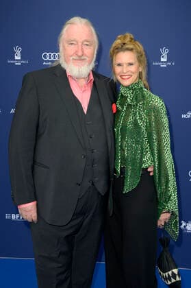 Felix von Manteuffel mit Ehefrau Leslie Malton bei der Verleihung des Deutschen Schauspielpreises 2022 im Restaurant Spindler & Klatt. Berlin, 09.09.2022