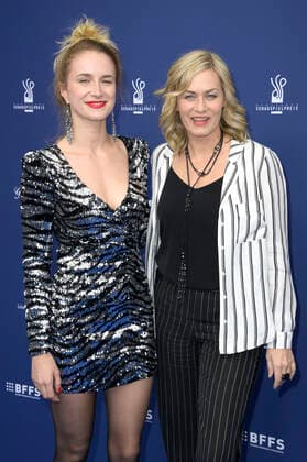 Pia-Micaela Barucki, Gesine Cukrowski bei der Verleihung des Deutschen Schauspielpreises 2022 im Restaurant Spindler & Klatt. Berlin, 09.09.2022
