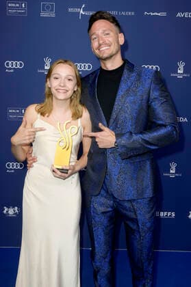 Dora Zygouri und Vladimir Burlakov bei der Verleihung des Deutschen Schauspielpreises 2022 im Restaurant Spindler & Klatt. Berlin, 09.09.2022
