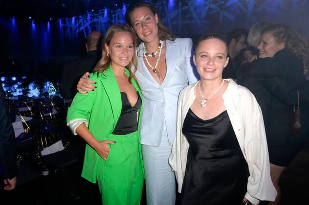 Sonja Gerhardt, Katharina Zorn und Jasna Fritzi Bauer bei der Verleihung des Deutschen Schauspielpreises 2022 im Restaurant Spindler & Klatt. Berlin, 09.09.2022