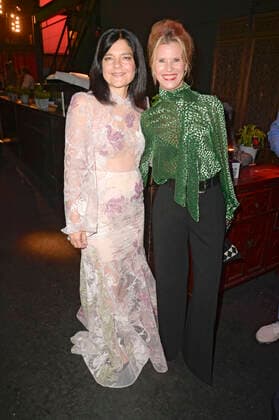 Jasmin Tabatabai und Leslie Malton bei der Verleihung des Deutschen Schauspielpreises 2022 im Restaurant Spindler & Klatt. Berlin, 09.09.2022