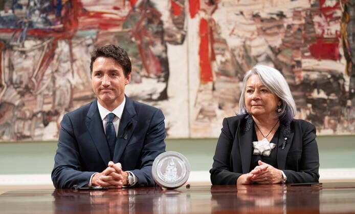 News Bilder des Tages September 10, 2022, Ottawa, ON, CANADA: Governor General Mary Simon and Prime Minister Justin Trudeau are seen during an accession ceremony at Rideau Hall, in Ottawa, Saturday, Sept. 10, 2022. Ottawa CANADA  - ZUMAc35_ 20220910_zaf_c35_029 Copyright: xAdrianxWyldx