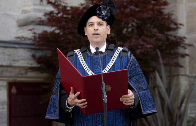 September 10, 2022, Ottawa, ON, CANADA: CanadaöÄÃ s Chief Herald Samy Khalid reads a proclamation outside Rideau Hall, in Ottawa, Saturday, Sept. 10, 2022. Ottawa CANADA  - ZUMAc35_ 20220910_zaf_c35_027 Copyright: xAdrianxWyldx