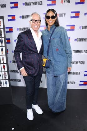 Bilder des Jahres 2022, Entertainment 09 September Entertainment Themen der Woche KW36 Entertainment Bilder des Tages NEW YORK, NY- SEPTEMBER 11: Tommy Hilfiger and Cassie at the Tommy Hilfiger Fashion show at 2022 New York Fashion Week at the skyline drive in Brooklyn, New York City on September 11, 2022. Copyright: xWalikxGoshornx
