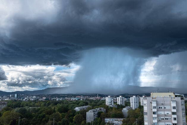 Zagreb and its surroundings were hit by a strong storm Clouds can be seen above the city during a storm in Zagreb, Croatia on September 11, 2022. A strong storm and strong wind hit Zagreb and its surroundings in the afternoon after a relatively sunny and warm morning. BrunoxFantulin PIXSELL