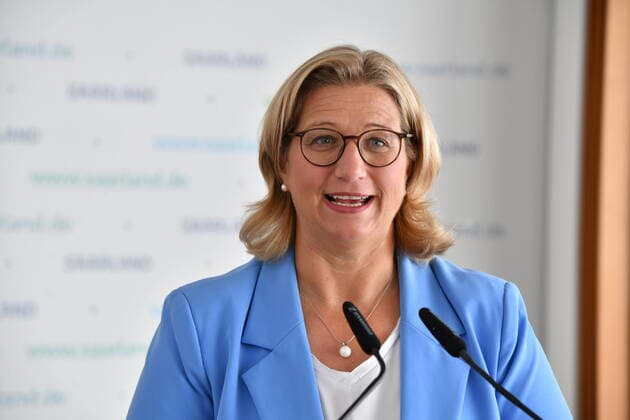 Saarlands Ministerpräsidentin Anke Rehlinger am Montag (12.9.2022) in der Saarbrücker Staatskanzlei.
