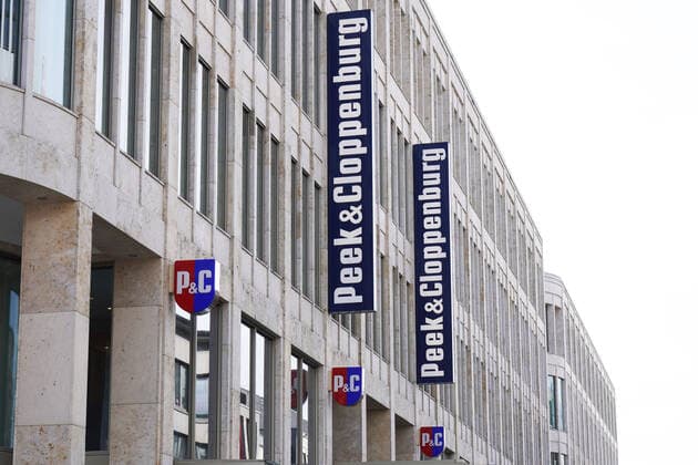 Peek Cloppenburg and PC logo signs at facade of local retail clothing store branch in Hannover, Germany on March 2, 2020 Hannover, Germany - March 2, 2020: Peek Cloppenburg and PC logo signs at facade of german retail clothing chain store branch Copyright: xZoonar.com AxelxBueckertx zoonar_16572247