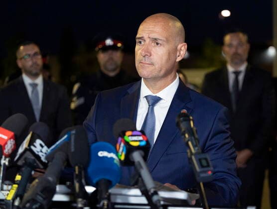 September 12, 2022, Mississauga, ON, CANADA: Toronto Police Association president Jon Reid speaks to the media at the scene of a shooting in Mississauga, Ont., Monday, Sept. 12, 2022. Cst. Andrew Hong, of the Toronto Police Service, was fatally shot after two separate shootings left two dead and three injured in the Greater Toronto Area on Monday afternoon. Mississauga CANADA  - ZUMAc35_ 20220912_zaf_c35_187 Copyright: xArlynxMcadoreyx
