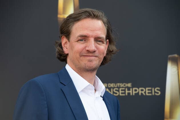 Andreas BALTSCHUN, Roter Teppich, Red Carpet Show, Ankunft, arrival, Verleihung des Deutschen Fernsehpreises, Die Nacht der Kreativen - Der Deutsche Fernsehpreis 2022, Deutscher Fernsehpreis 2022 in Koeln, am 13.09.2022.