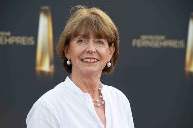 Henriette REKER, Oberbuergermeisterin vvon Koeln, Roter Teppich, Red Carpet Show, Ankunft, arrival, Verleihung des Deutschen Fernsehpreises, Die Nacht der Kreativen - Der Deutsche Fernsehpreis 2022, Deutscher Fernsehpreis 2022 in Koeln, am 13.09.2022.