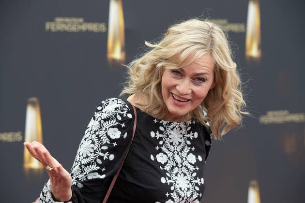 Gesine CUKROWSKI, Schauspielerin Roter Teppich, Red Carpet Show, Ankunft, arrival, Verleihung des Deutschen Fernsehpreises, Die Nacht der Kreativen - Der Deutsche Fernsehpreis 2022, Deutscher Fernsehpreis 2022 in Koeln, am 13.09.2022.