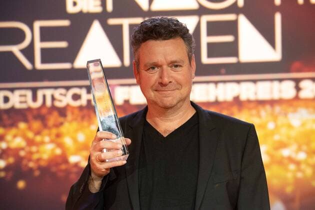 Preistraeger Magnus Vattrodt Verleihung des Deutschen Fernsehpreises, Die Nacht der Kreativen - Der Deutsche Fernsehpreis 2022, Deutscher Fernsehpreis 2022 in Koeln, am 13.09.2022.