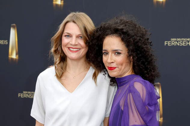 Barbara Ott und Arabella Bartsch bei der Verleihung des Deutschen Fernsehpreises 2022 - Die Nacht der Kreativen im Studio Ehrenfeld. Köln, 13.09.2022