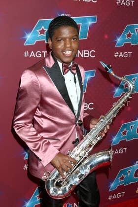LOS ANGELES - SEP 13: Avery Dixon at the America s Got Talent Season 17 - Live Show Finale Red Carpet at Pasadena Sheraton Hotel on September 13, 2022 in Pasadena, CA  Copyright: xHutchinsxPhotox xipa-agency.netx x 2022xKathyxHutchinsx xHutchinsx