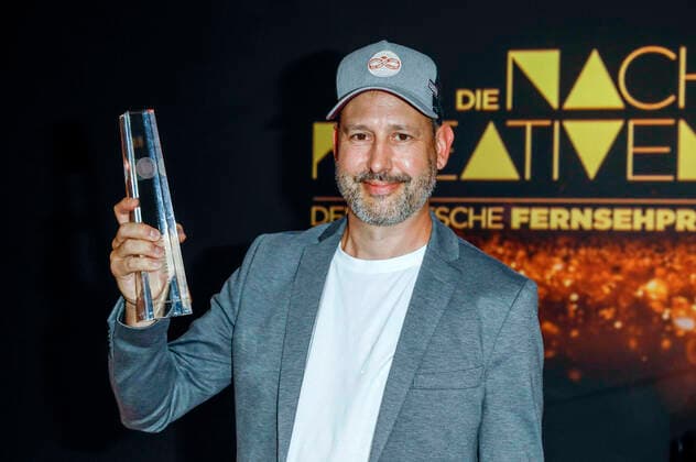 Johannes Spiecker bei der Verleihung des Deutschen Fernsehpreises 2022 - Die Nacht der Kreativen im Studio Ehrenfeld. Köln, 13.09.2022