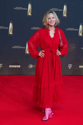Ann-Kathrin KRAMER, Schauspielerin, Roter Teppich, Red Carpet Show, Ankunft, arrival, Verleihung des Deutschen Fernsehpreises, Der Deutsche Fernsehpreis 2022, Deutscher Fernsehpreis 2022 in Koeln, am 14.09.2022.