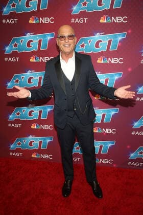 PASADENA, CA - SEPTEMBER 14: Howie Mandel at AmericaÕs Got Talent Season 17 Live Show finale week at the Sheraton Pasadena Hotel on September 14, 2022 in Pasadena, California. Copyright: xFayexSadoux