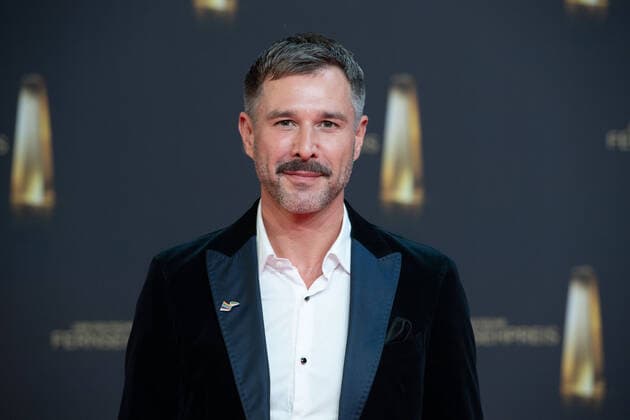 Jochen SCHROPP, Moderator, Roter Teppich, Red Carpet Show, Ankunft, arrival, Verleihung des Deutschen Fernsehpreises, Der Deutsche Fernsehpreis 2022, Deutscher Fernsehpreis 2022 in Koeln, am 14.09.2022.