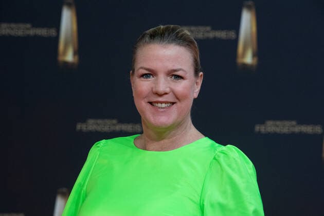 Mirja BOES, Schauspielerrin, Roter Teppich, Red Carpet Show, Ankunft, arrival, Verleihung des Deutschen Fernsehpreises, Der Deutsche Fernsehpreis 2022, Deutscher Fernsehpreis 2022 in Koeln, am 14.09.2022.